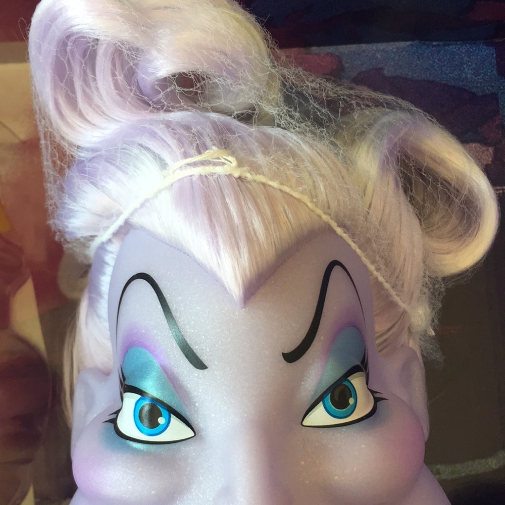 DISNEY Villains Ursula Styling Head - Purple and Black (Opened Box) Large Size - Picture 5 of 14